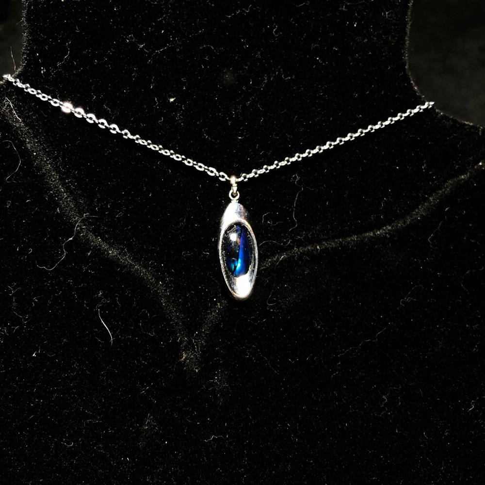 Powie shell necklace